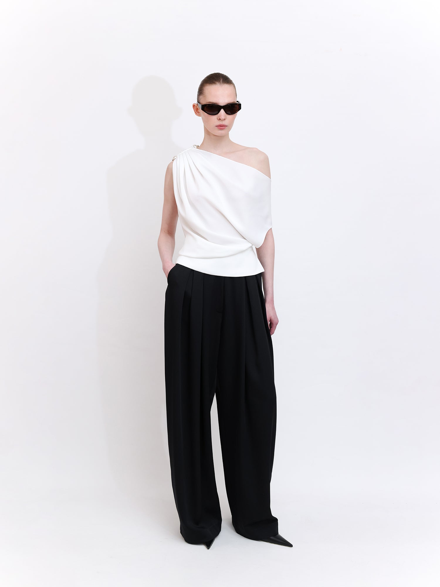 Wide-Leg Pleated Front Trousers in Black