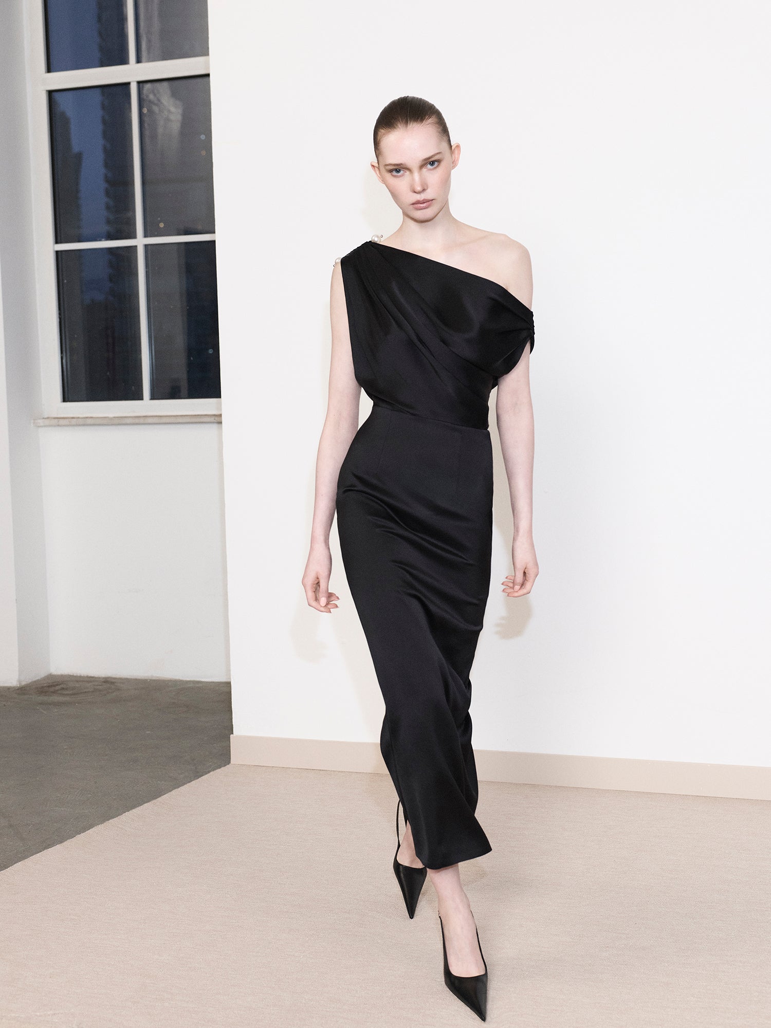 Asymmetric Shoulders Dress With Pearl Accessory